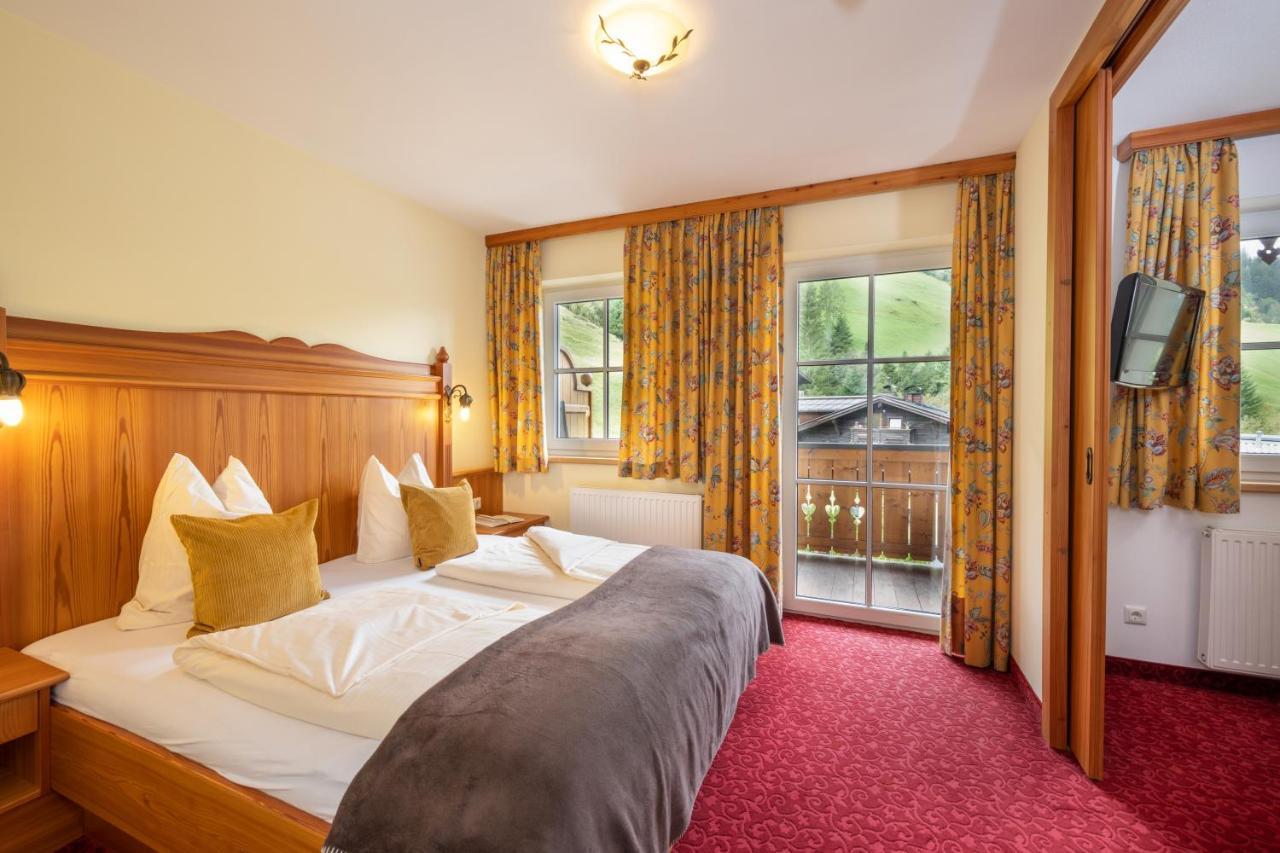 Naturhotel Huettenwirt Im Grossarltal Хютчлаг Экстерьер фото